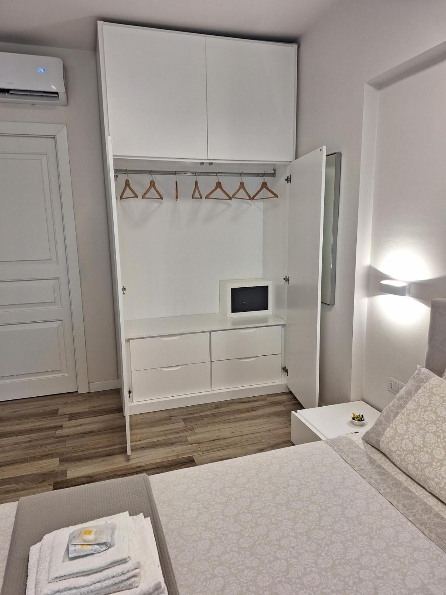 Il Colibri Apartment Алгеро Екстериор снимка
